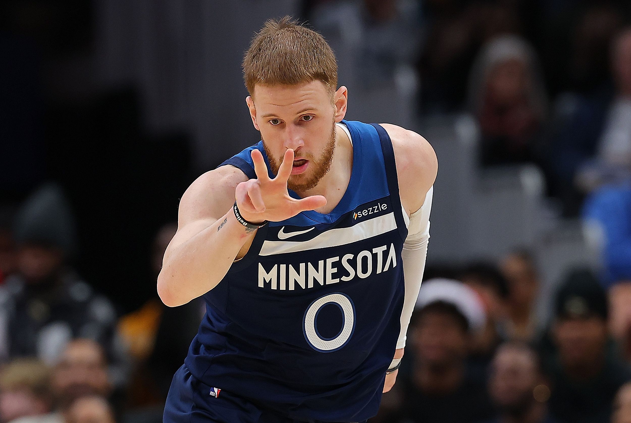 NBA球员赴欧洲篮球联赛，球队备战冲刺全球锦标赛的简单介绍