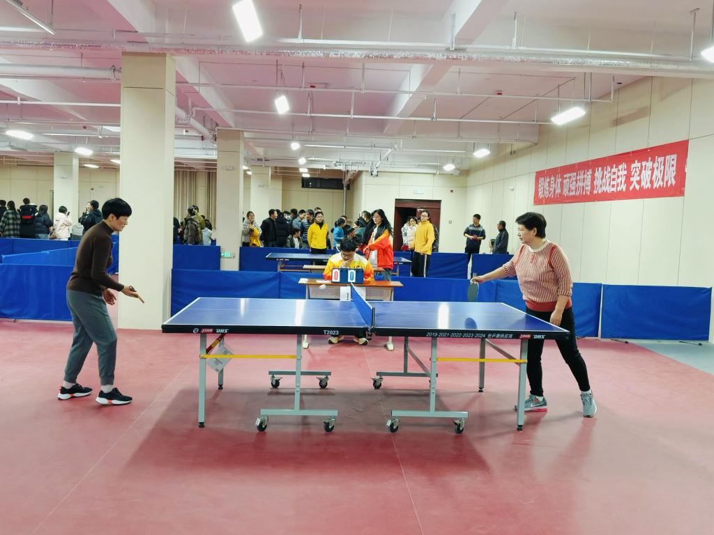 包含精湛技艺！球员们在比赛中展现出色表现的词条