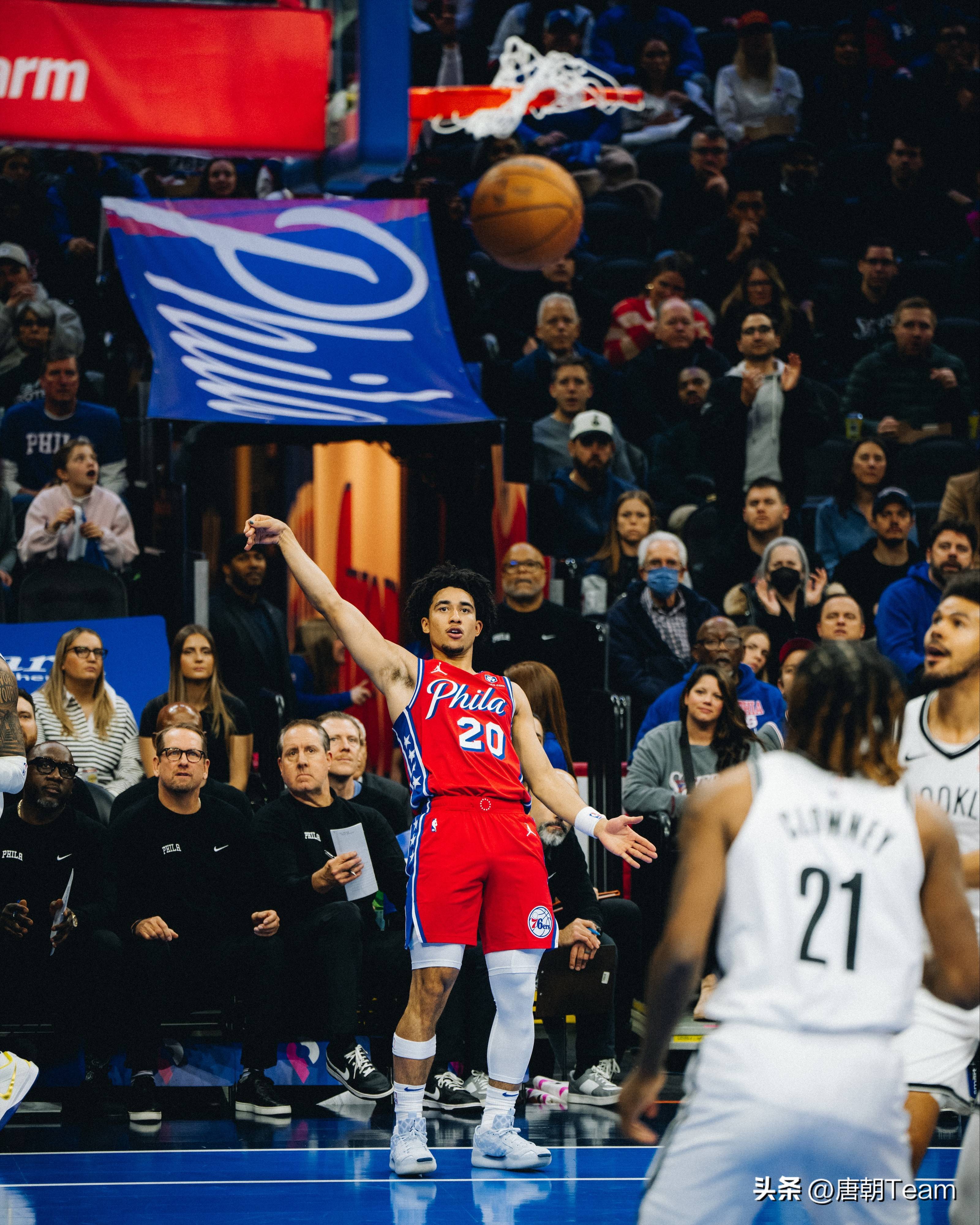 美国NBA联赛决赛战队展开紧张对决 