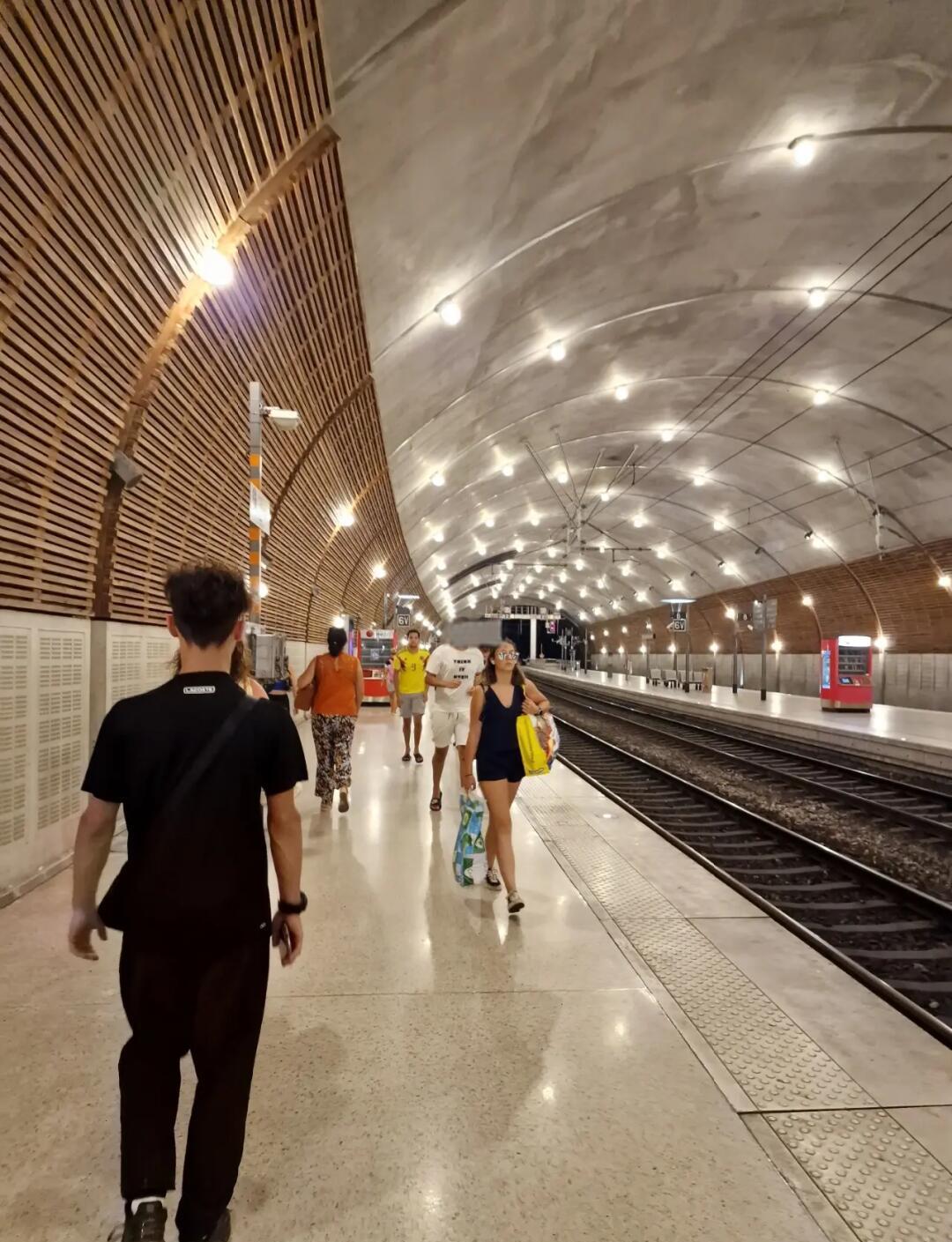 摩纳哥大捷，豪取八强晋级通行证的简单介绍