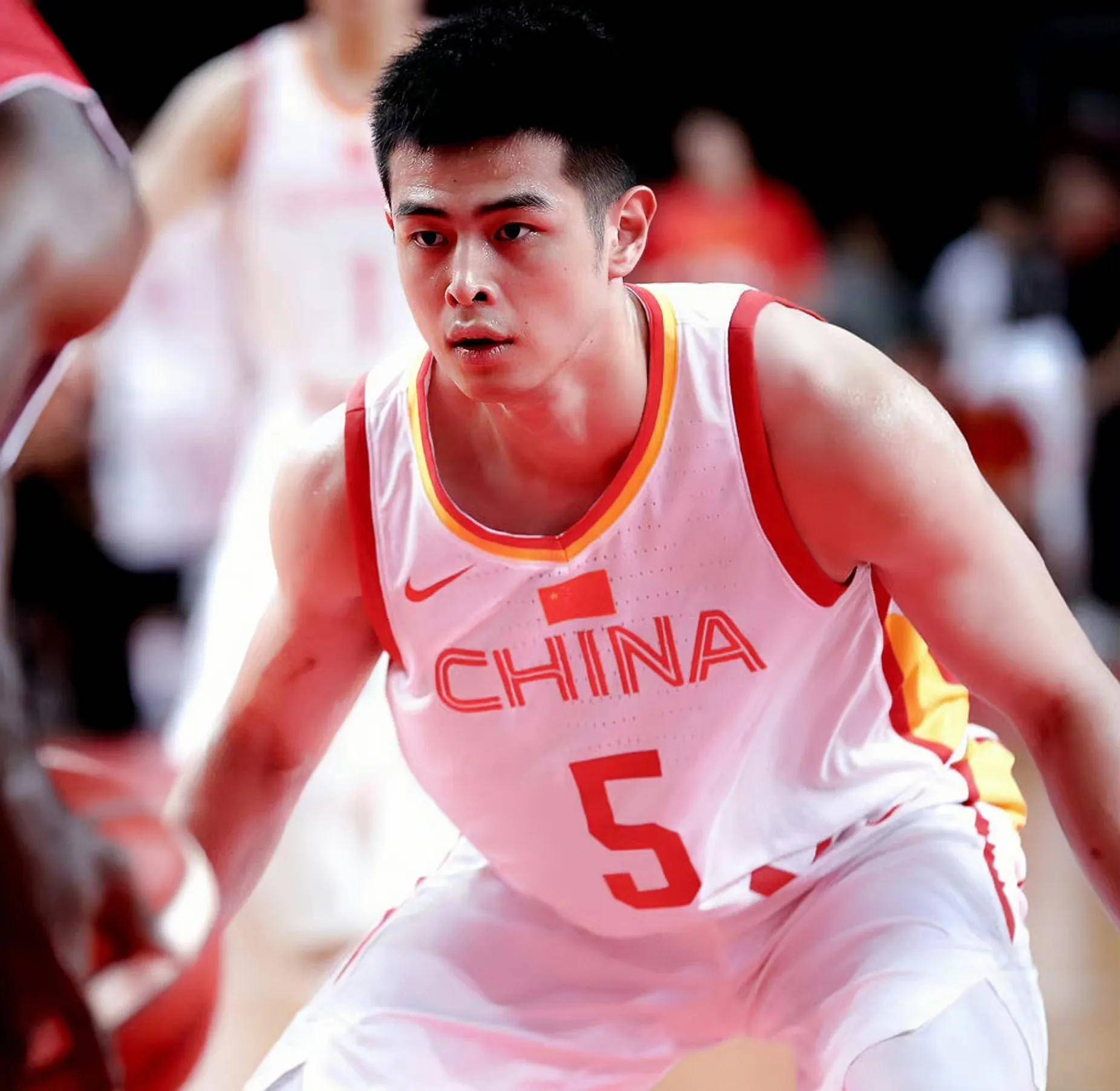 突尼斯男篮锋线球员状态回升，备战世界杯 