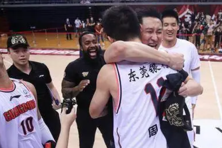 包含尼斯球员爆发引发关注备受期待的词条